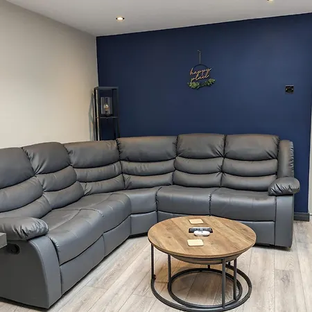 - 3 Bed - Hot Tub House דירה באונס-און-ווינדרמיר